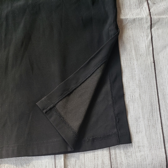2 skirts bundle. 1 Black and 1 Tan pencil skirt with side split back zip. - Picture 8 of 10